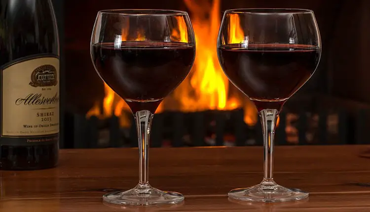 2 glasses of wine