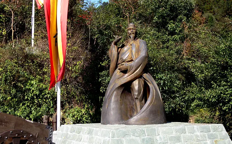 Zhang Sanfeng statue