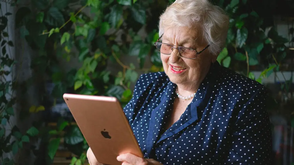 best tablets for seniors feature