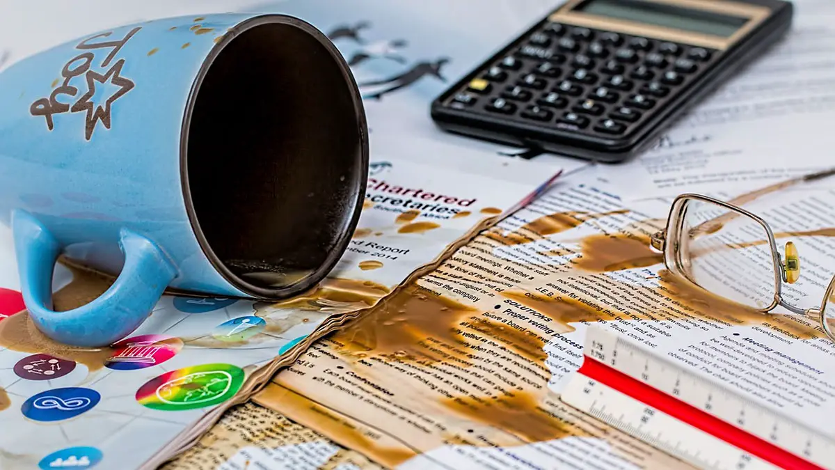 12 Spill Proof Cups for Older Adults