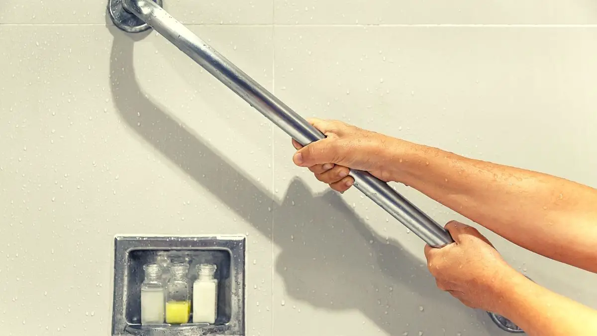 8 Best Shower Standing Handles and How to Install Them