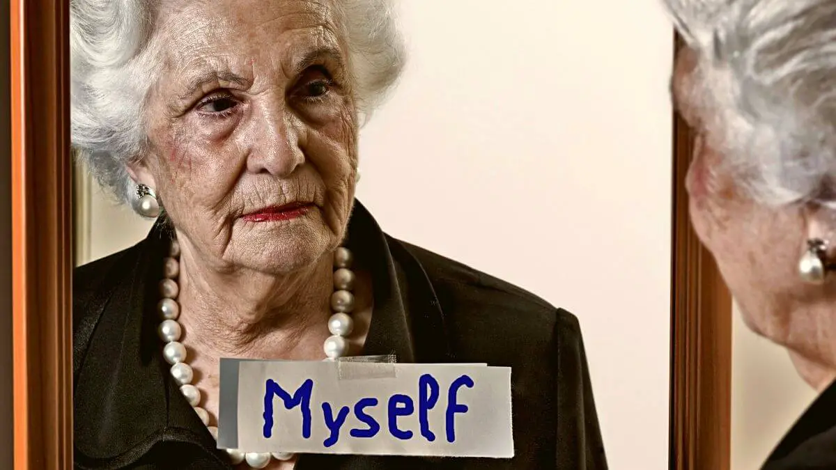 Are Alzheimer's Disease and Mirrors a Problem?