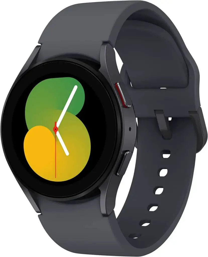 Samsung Galaxy Watch 5 in gray