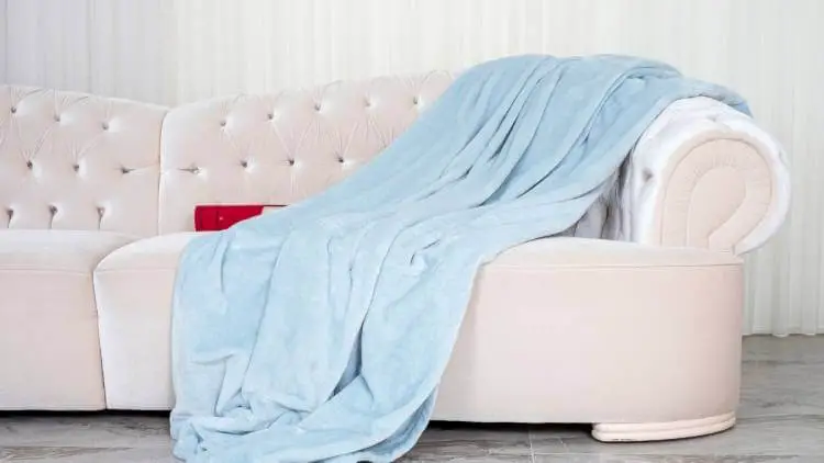 weighted blankets for restless legs on couch