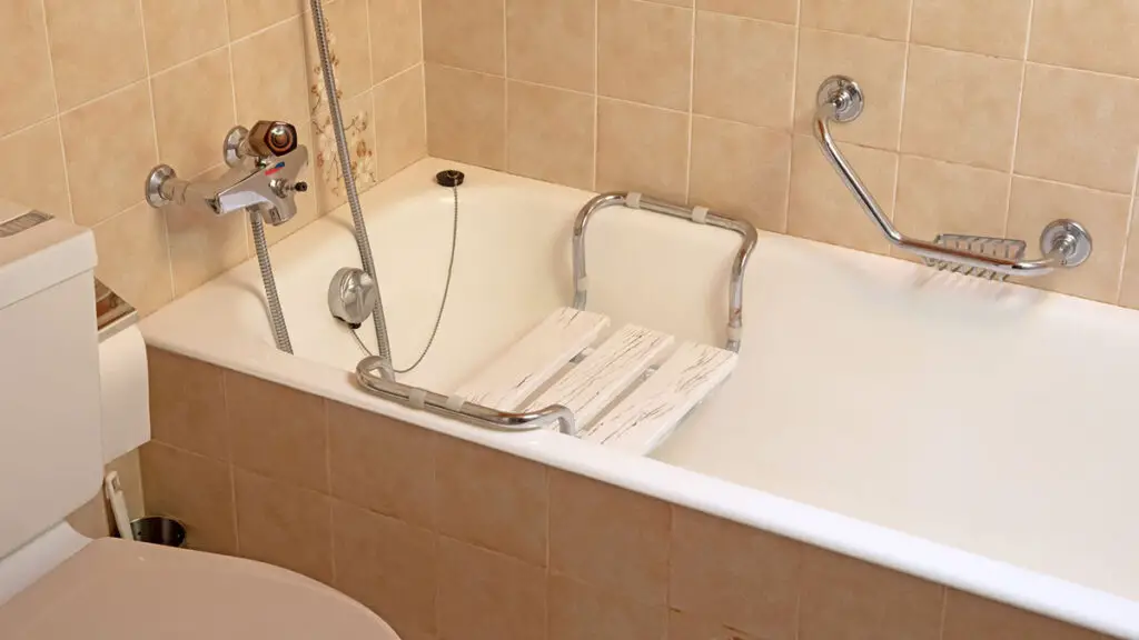 shower stools feature in tub